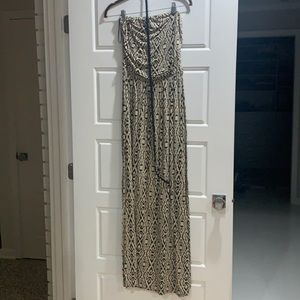 Forever 21 Maxi Dress Black and Tan with Belt M